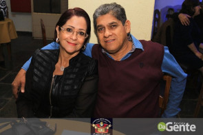 Confiram as fotos da Sextaneja com cantor Julyano Barreto