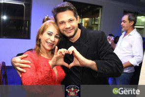 Confiram as fotos da Sextaneja com cantor Julyano Barreto