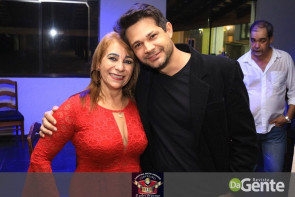 Confiram as fotos da Sextaneja com cantor Julyano Barreto