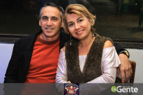 Confiram as fotos da Sextaneja com cantor Julyano Barreto