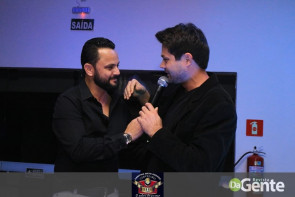 Confiram as fotos da Sextaneja com cantor Julyano Barreto