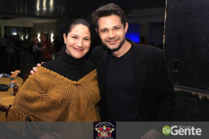 Confiram as fotos da Sextaneja com cantor Julyano Barreto