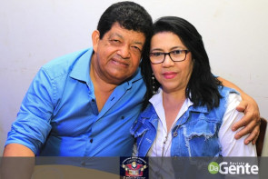 Confiram as fotos da Sextaneja com cantor Julyano Barreto
