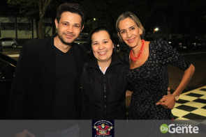 Confiram as fotos da Sextaneja com cantor Julyano Barreto