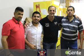 Confiram as fotos do "show Raízes sertanejas"