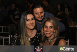 Confiram as fotos do "show Raízes sertanejas"