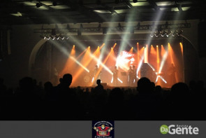 Confiram as fotos do "show Raízes sertanejas"