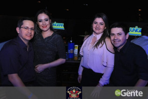 Confiram as fotos do "show Raízes sertanejas"