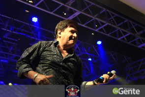 Confiram as fotos do "show Raízes sertanejas"