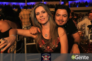 Confiram as fotos do "show Raízes sertanejas"