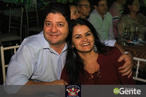 Confiram as fotos do "show Raízes sertanejas"