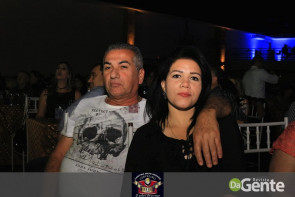 Confiram as fotos do "show Raízes sertanejas"