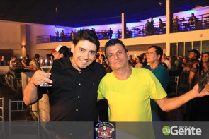 Confiram as fotos do "show Raízes sertanejas"