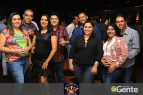 Confiram as fotos do "show Raízes sertanejas"