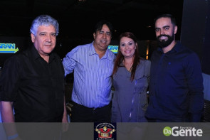 Confiram as fotos do "show Raízes sertanejas"