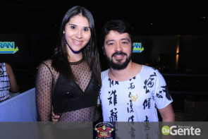 Confiram as fotos do "show Raízes sertanejas"