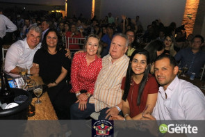 Confiram as fotos do "show Raízes sertanejas"