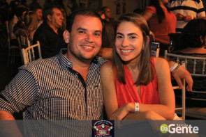 Confiram as fotos do "show Raízes sertanejas"