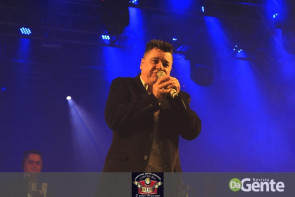 Confiram as fotos do "show Raízes sertanejas"