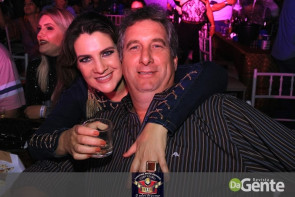 Confiram as fotos do "show Raízes sertanejas"