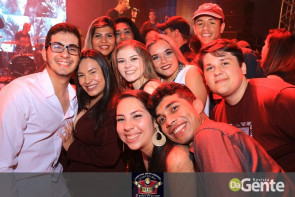 Veja os clicks do show Felipe Araújo