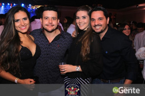 Veja os clicks do show Felipe Araújo