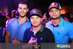 Veja os clicks do show Felipe Araújo