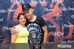 Veja os clicks do show Felipe Araújo