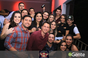 Veja os clicks do show Felipe Araújo