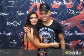 Veja os clicks do show Felipe Araújo