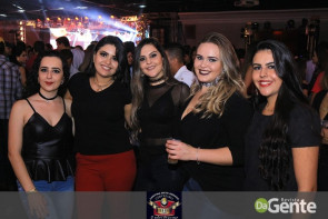 Veja os clicks do show Felipe Araújo