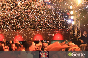 Veja os clicks do show Felipe Araújo