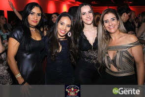 Veja os clicks do show Felipe Araújo