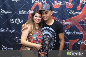 Veja os clicks do show Felipe Araújo