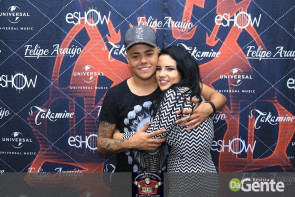 Veja os clicks do show Felipe Araújo