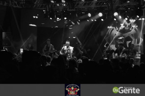 Veja os clicks do show Felipe Araújo