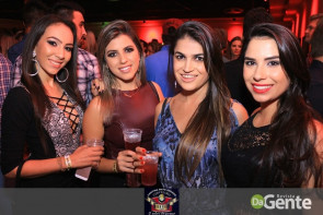 Veja os clicks do show Felipe Araújo