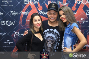 Veja os clicks do show Felipe Araújo