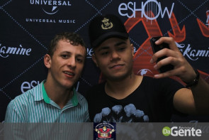 Veja os clicks do show Felipe Araújo