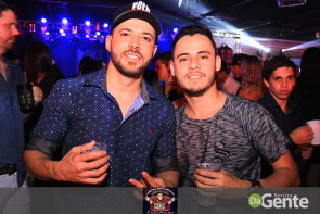 Veja os clicks do show Felipe Araújo