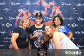 Veja os clicks do show Felipe Araújo