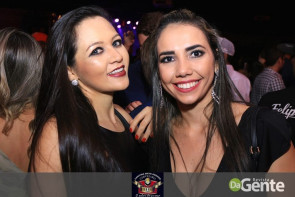 Veja os clicks do show Felipe Araújo