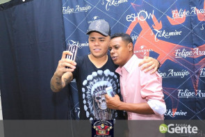 Veja os clicks do show Felipe Araújo