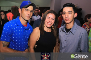 Veja os clicks do show Felipe Araújo