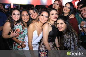 Veja os clicks do show Felipe Araújo