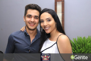 Veja os clicks do show Felipe Araújo