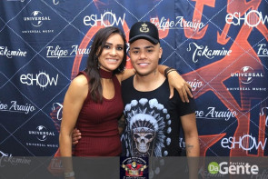 Veja os clicks do show Felipe Araújo