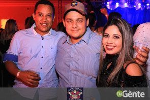 Veja os clicks do show Felipe Araújo