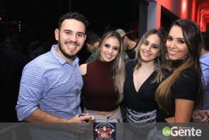 Veja os clicks do show Felipe Araújo