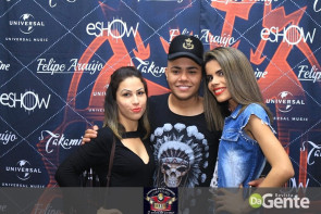 Veja os clicks do show Felipe Araújo